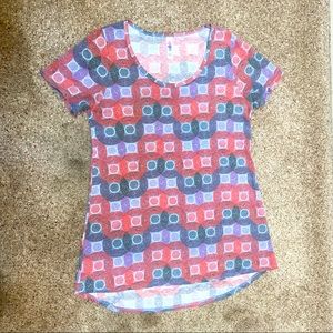 LuLaRoe Classic Tee S